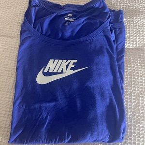Nike tee